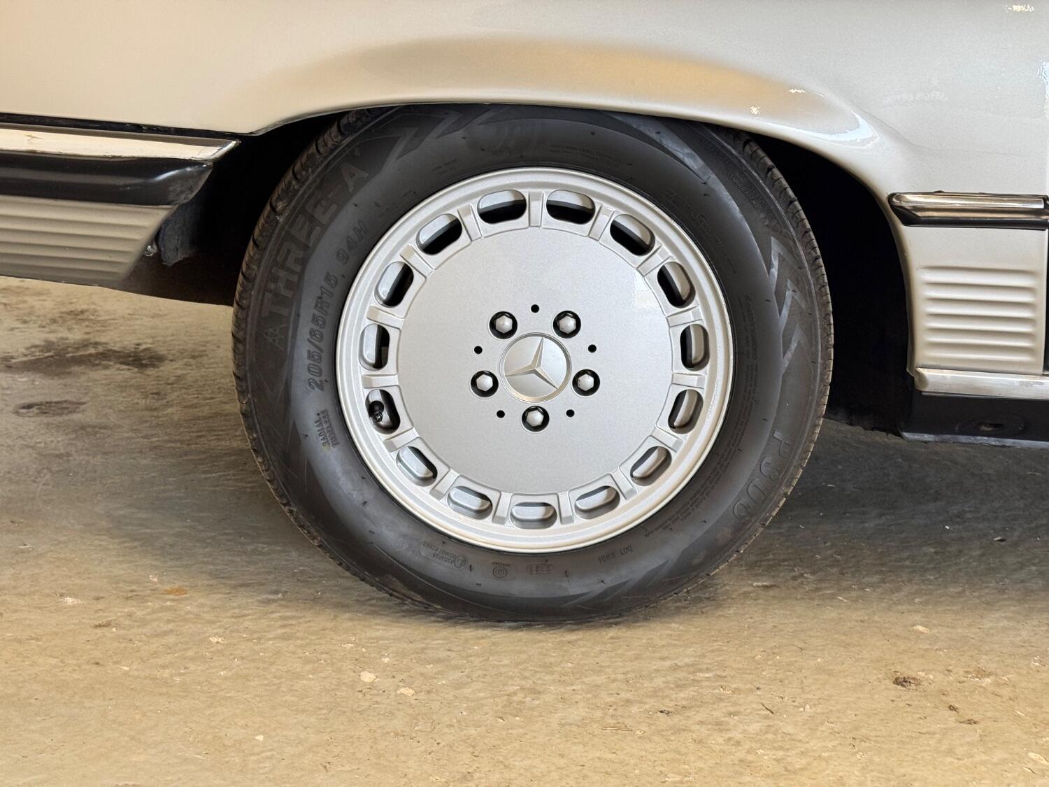 Used Mercedes-Benz SL 1988 for sale - 76471201: Photo 23