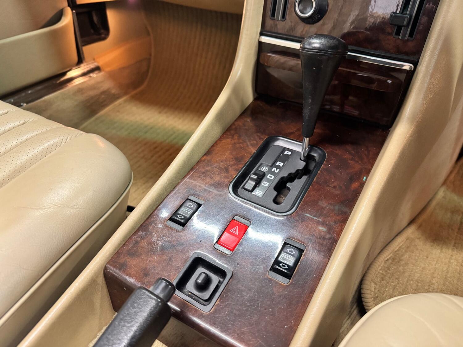 Used Mercedes-Benz SL 1988 for sale - 76471201: Photo 36