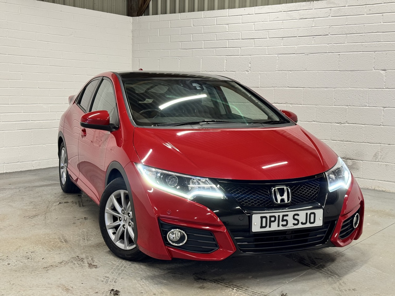 Used Honda Civic 2015 for sale - 76476922: Photo 1