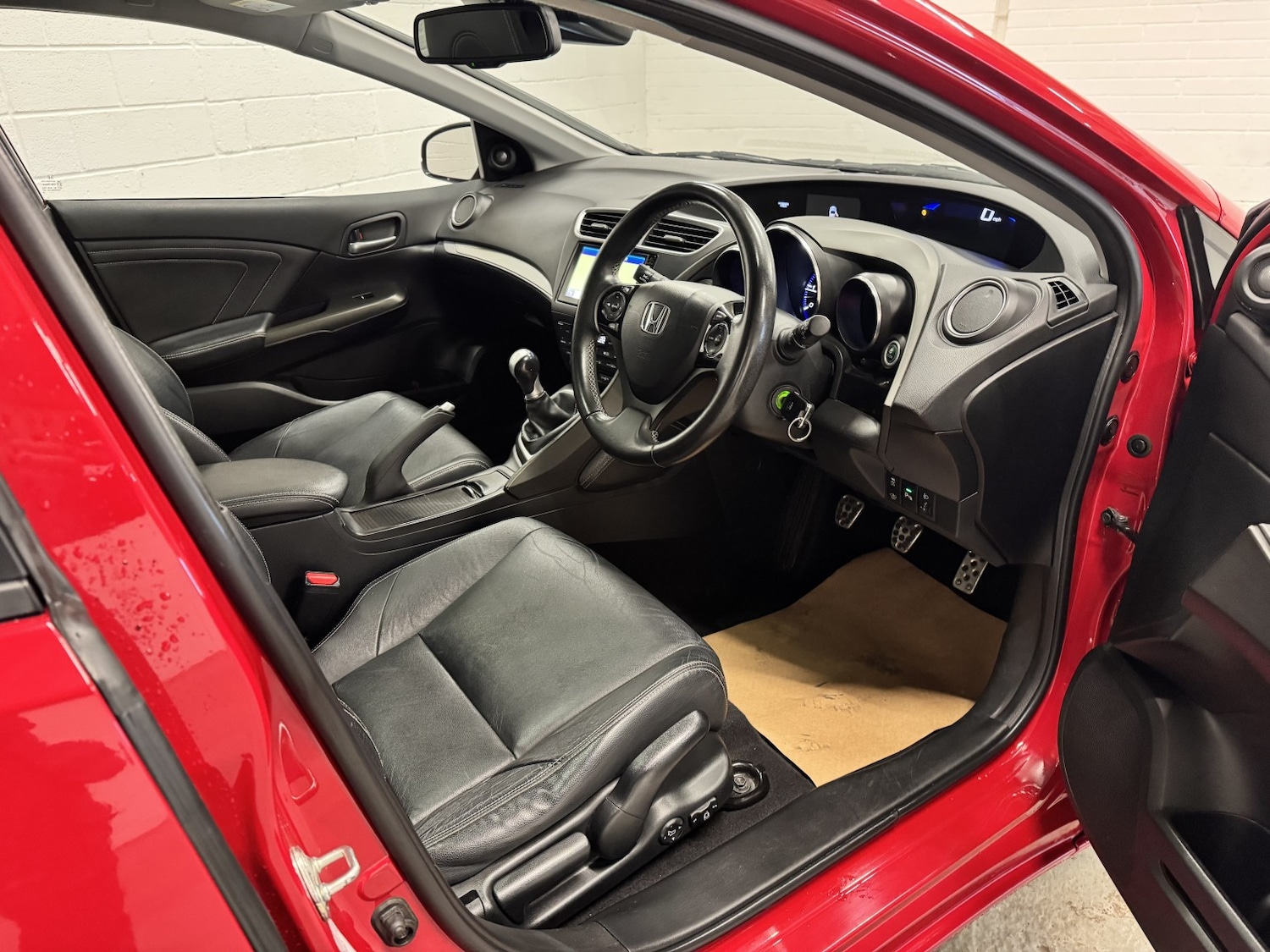 Used Honda Civic 2015 for sale - 76476922: Photo 17