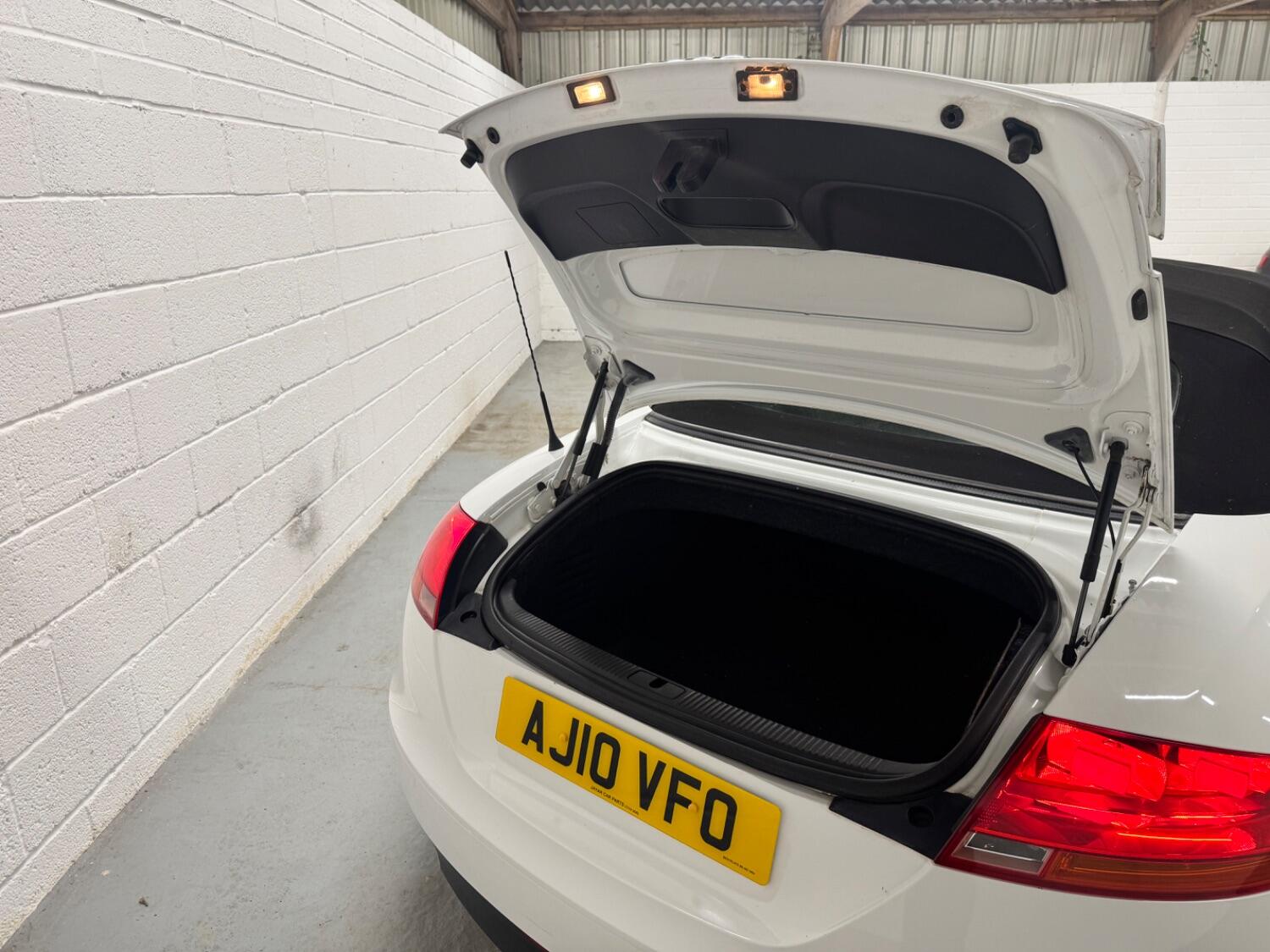 Used Audi TT 2010 for sale - 76793239: Photo 21