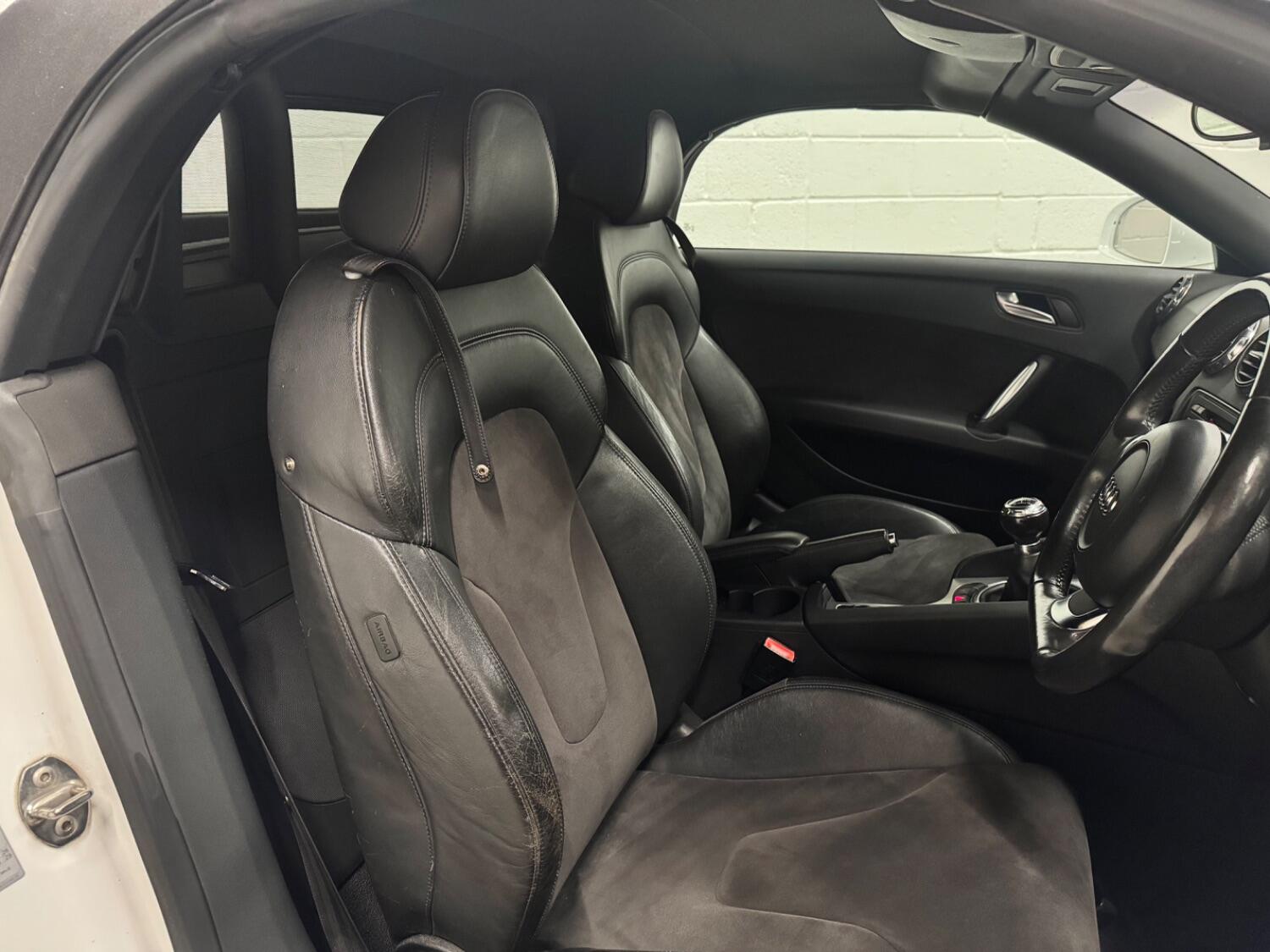 Used Audi TT 2010 for sale - 76793239: Photo 40