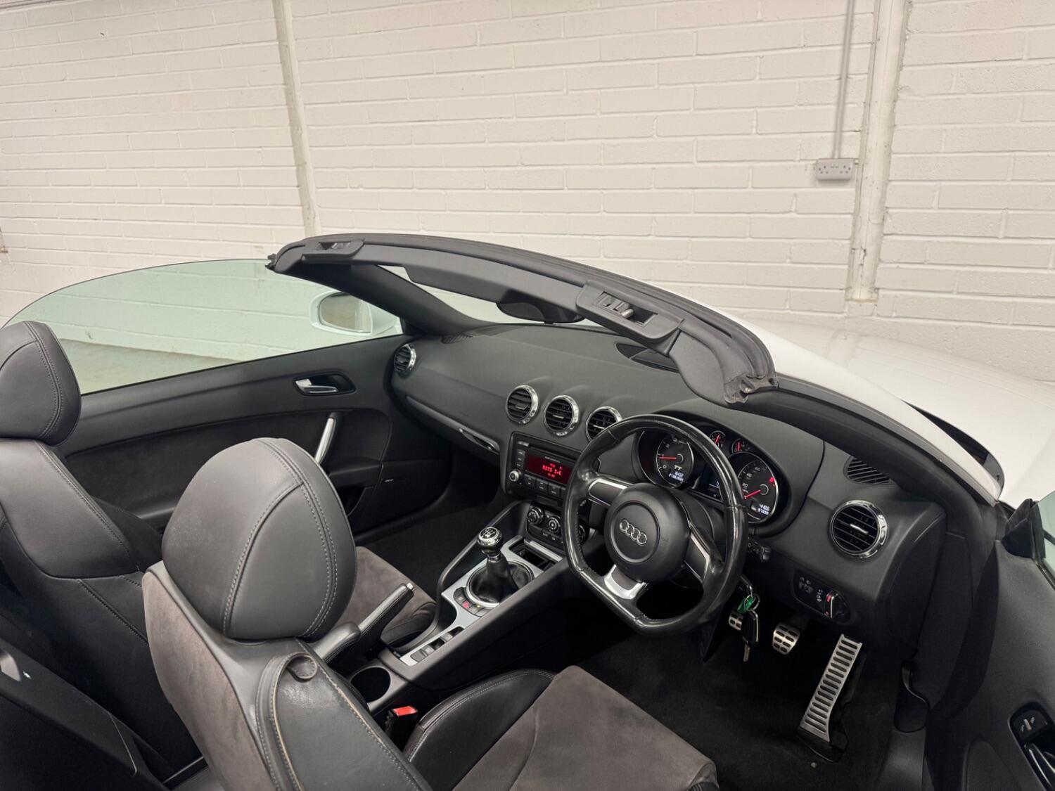 Used Audi TT 2010 for sale - 76793239: Photo 46