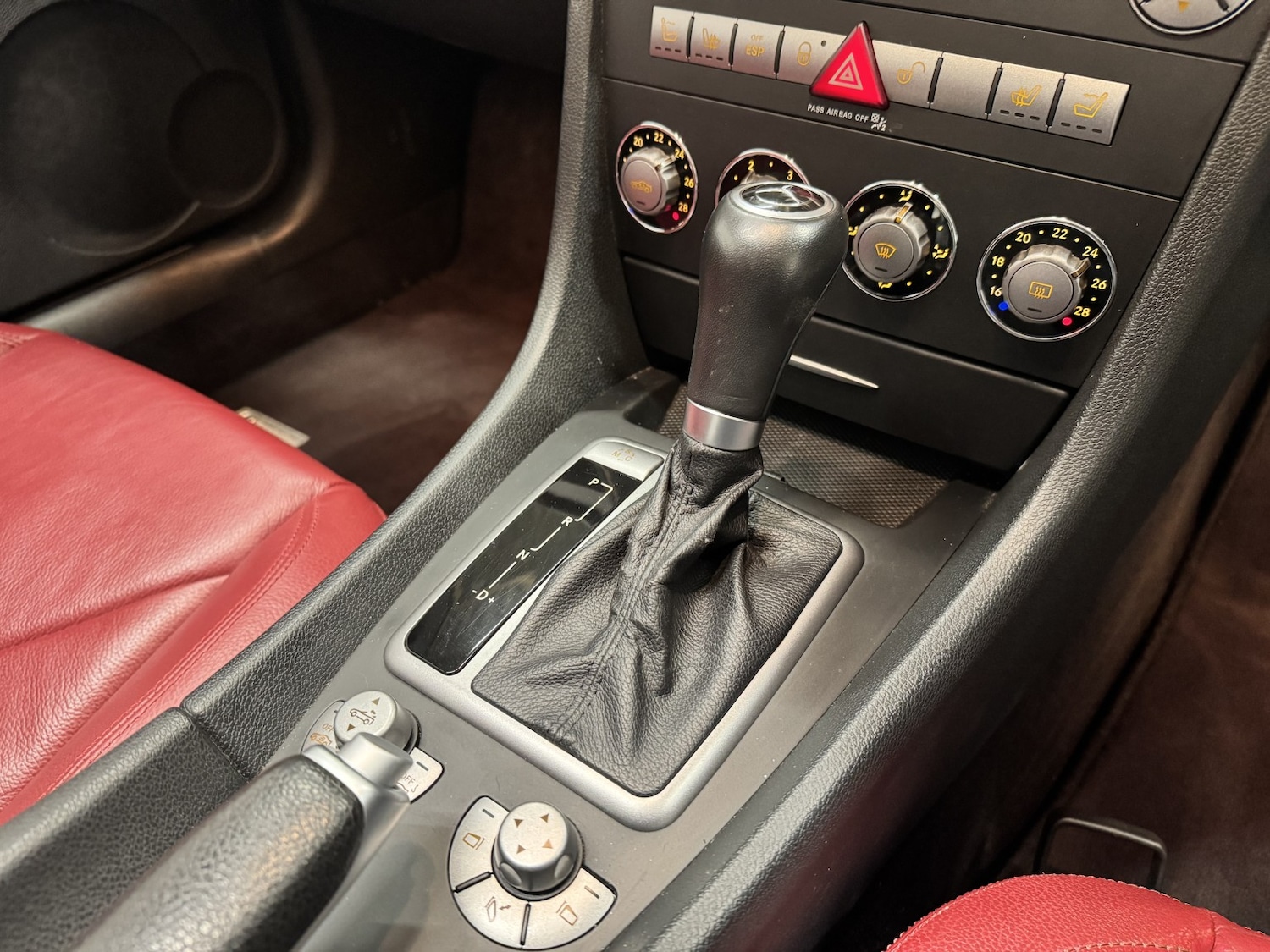 Used Mercedes-Benz SLK 2006 for sale - 77945767: Photo 30