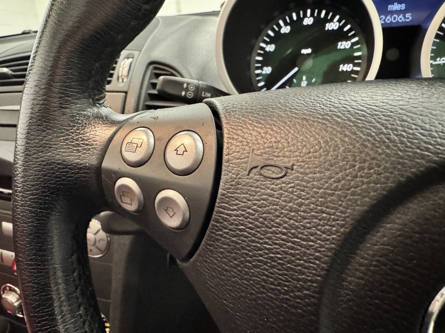 Used Mercedes-Benz SLK 2006 for sale - 77945767: Photo 32