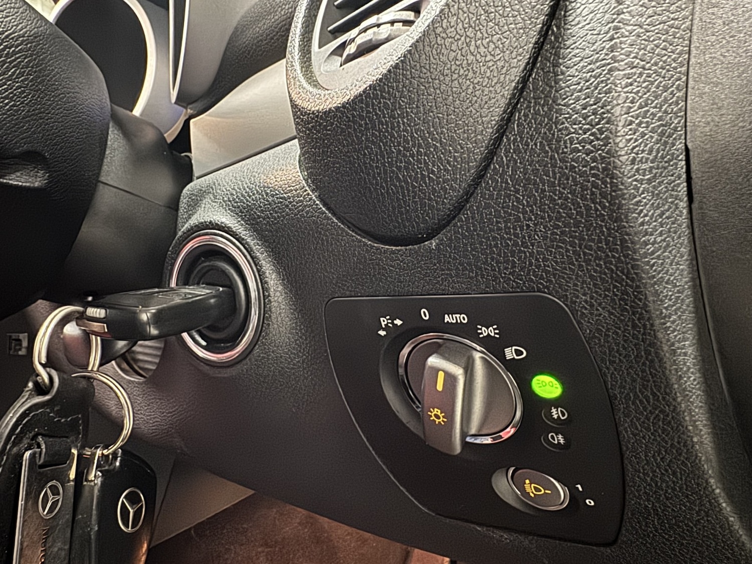 Used Mercedes-Benz SLK 2006 for sale - 77945767: Photo 36