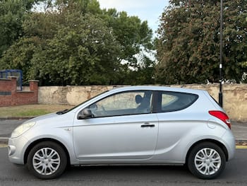 Used Hyundai i20 2009 for sale - 79688824: Photo