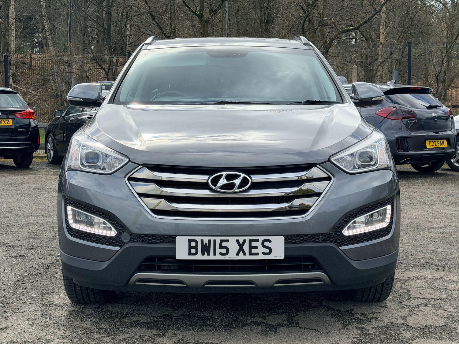Used Hyundai Santa Fe 2015 for sale - 78101222: Photo 2