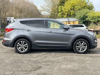 Used Hyundai Santa Fe 2015 for sale - 78101222: Photo