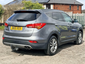 Used Hyundai Santa Fe 2015 for sale - 78101222: Photo