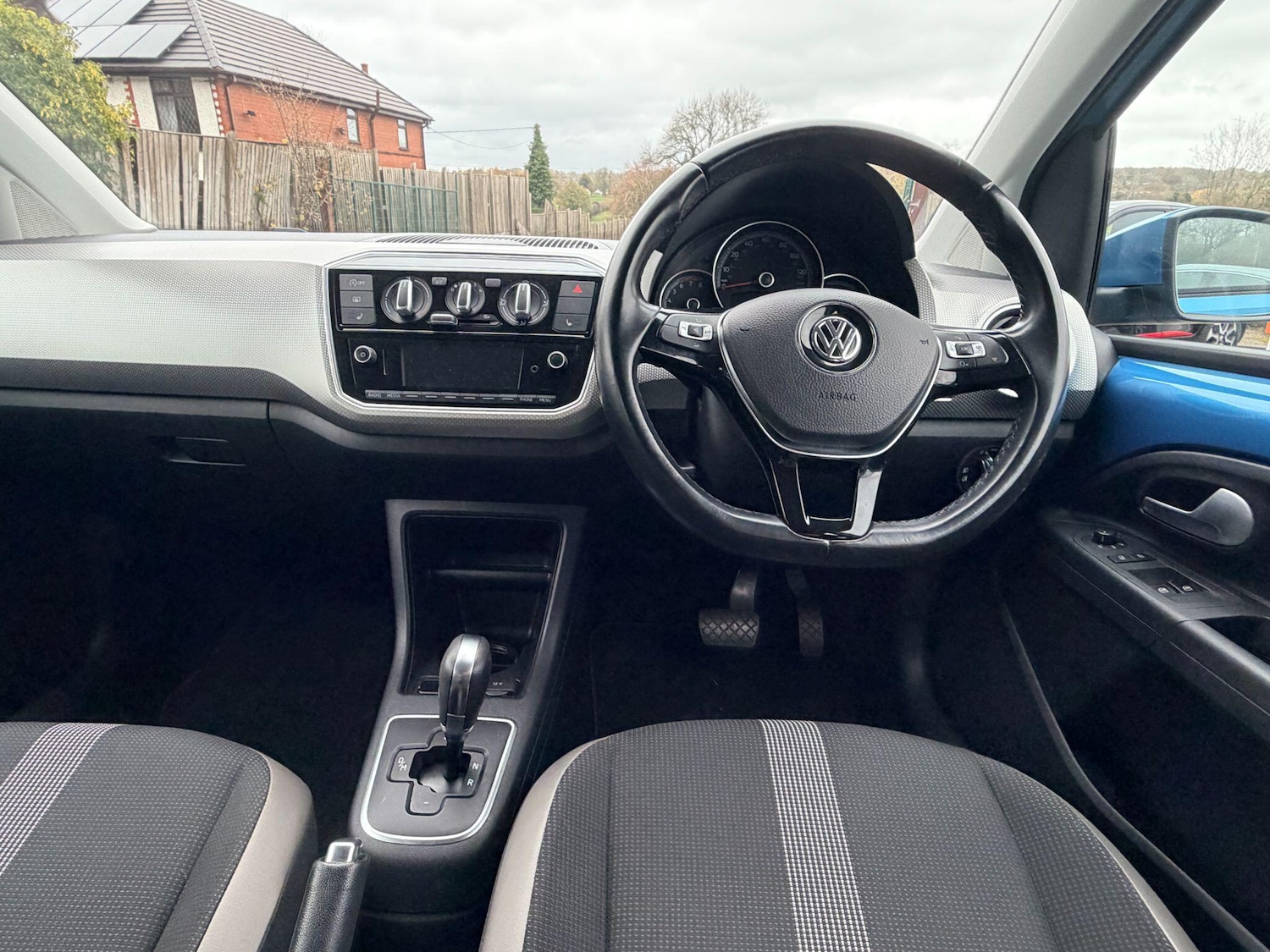 Used Volkswagen up! 2019 for sale - 76549935: Photo 17