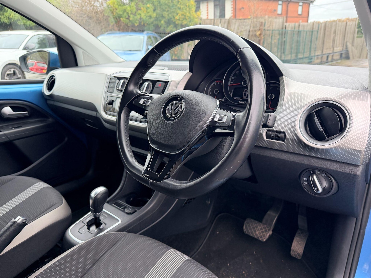 Used Volkswagen up! 2019 for sale - 76549935: Photo 19