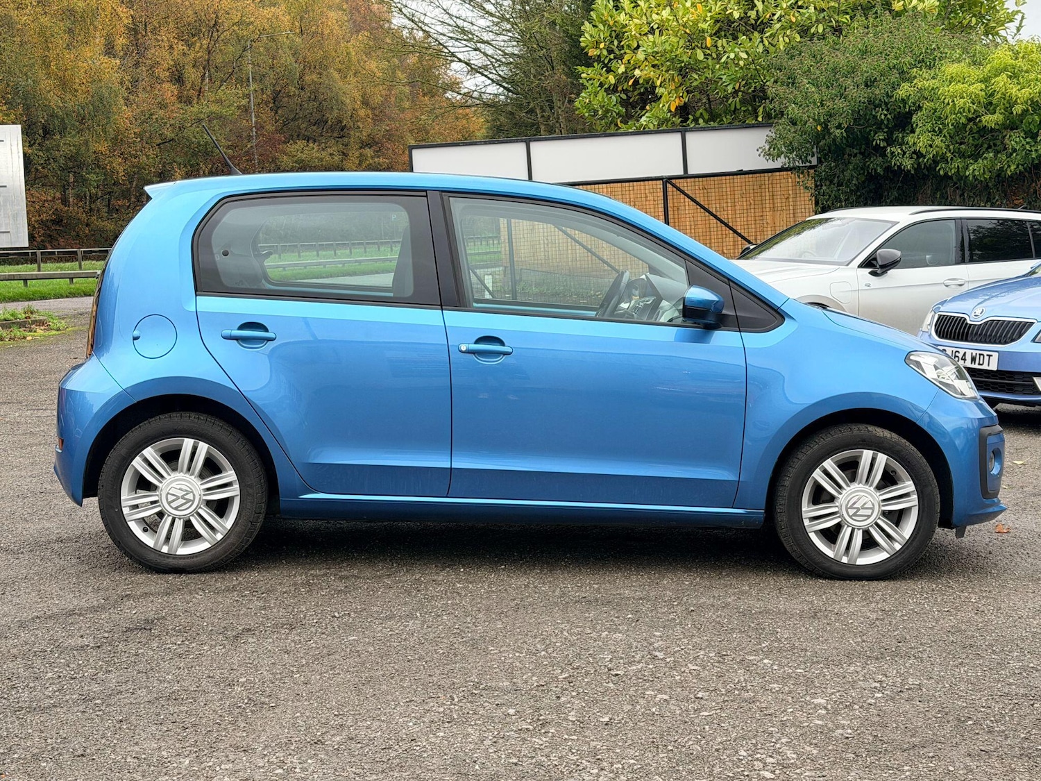 Used Volkswagen up! 2019 for sale - 76549935: Photo 3