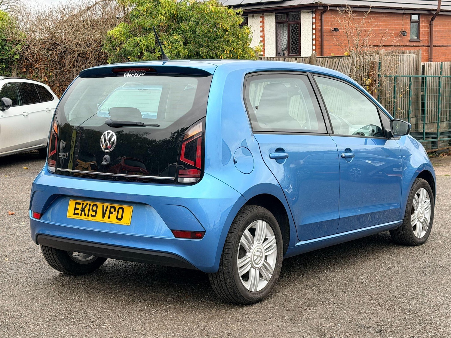Used Volkswagen up! 2019 for sale - 76549935: Photo 4