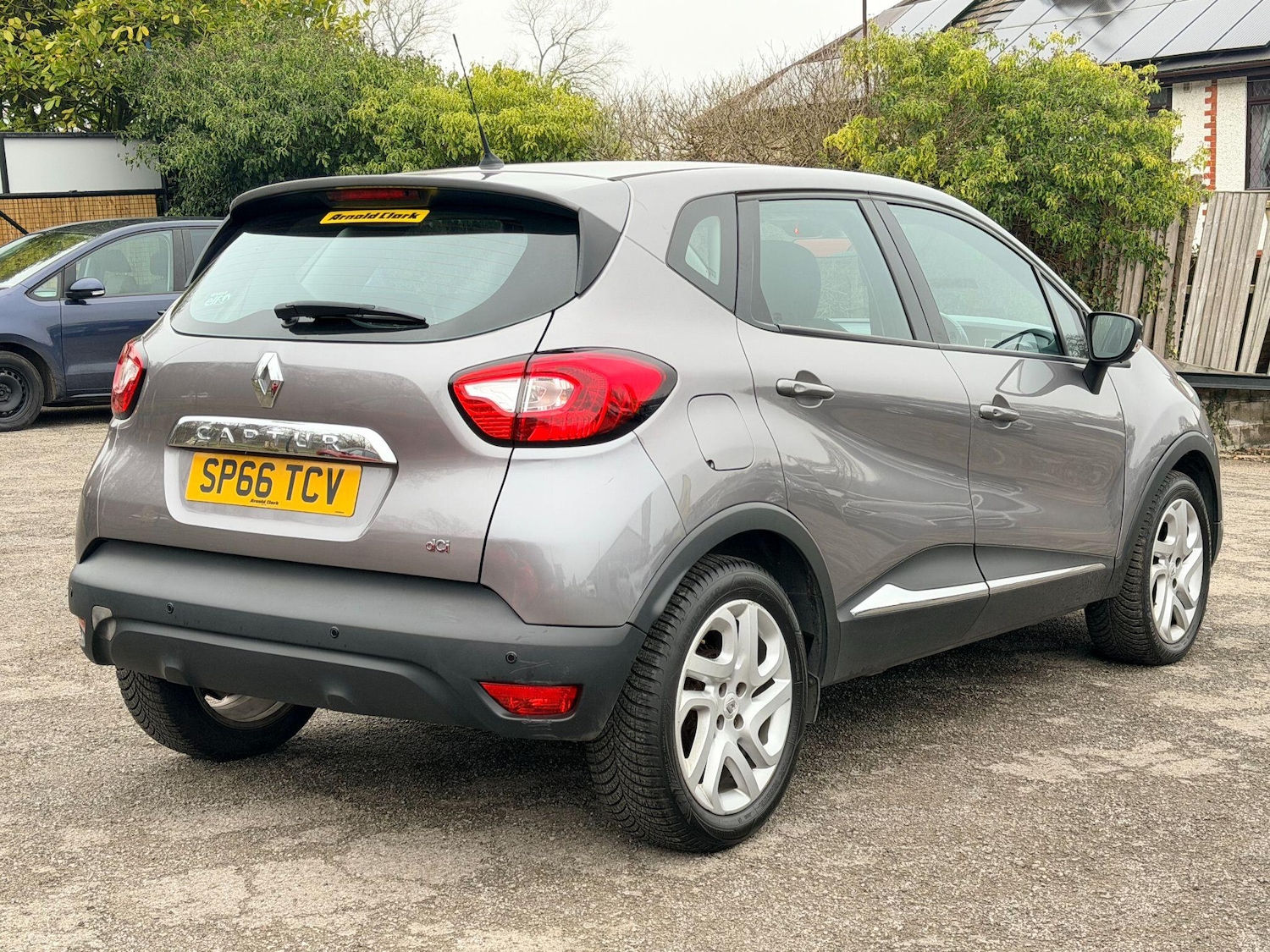 Used Renault Captur for sale - 77496337: Photo 4