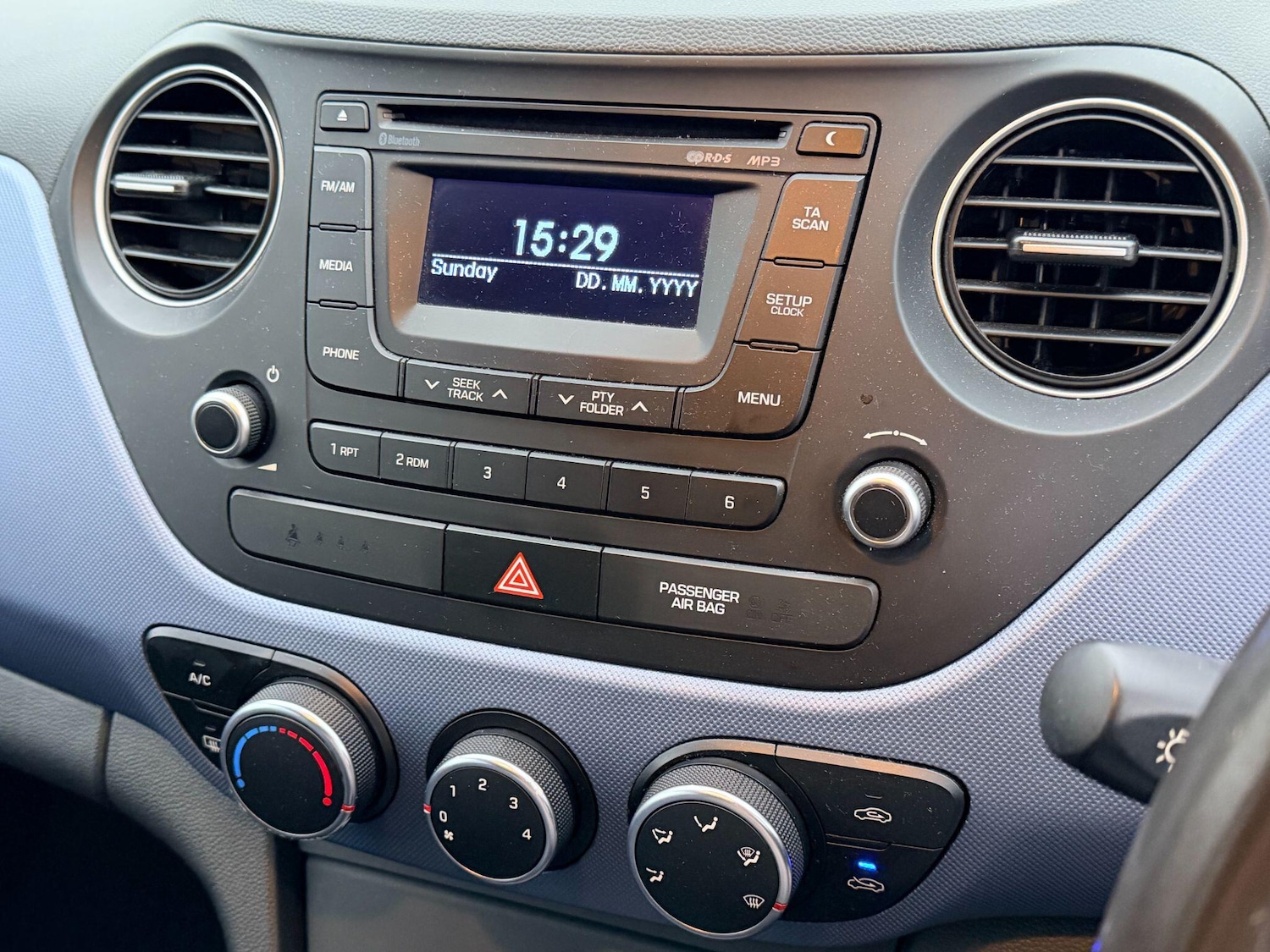 Used Hyundai i10 2015 for sale - 77266994: Photo 19