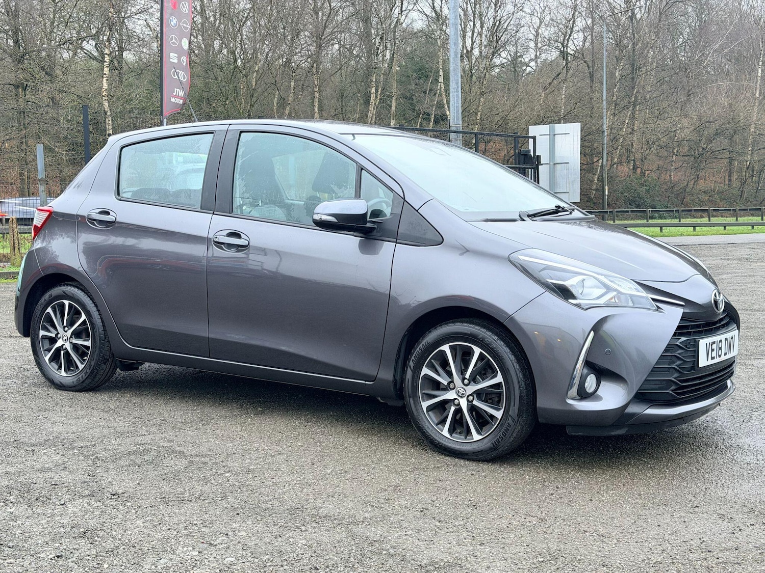 Used Toyota Yaris 2018 for sale - 77290432: Photo 1