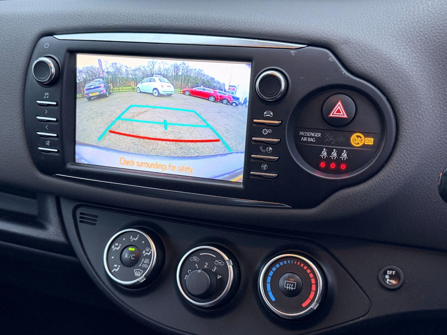 Used Toyota Yaris 2018 for sale - 77290432: Photo 18