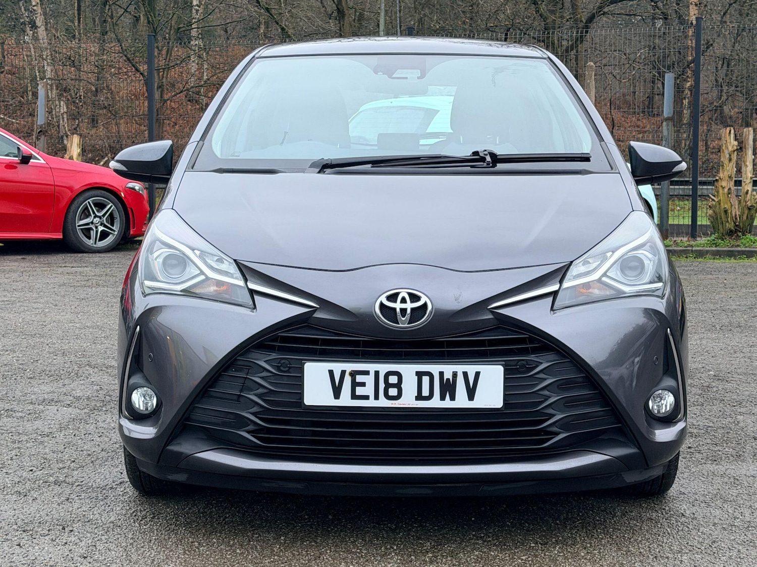 Used Toyota Yaris 2018 for sale - 77290432: Photo 2