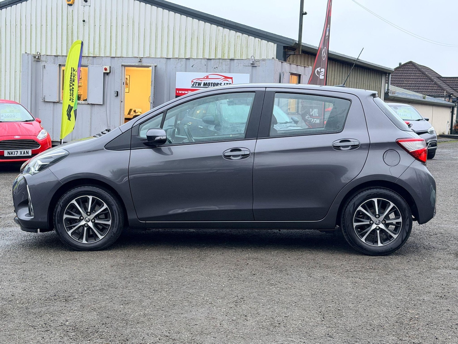 Used Toyota Yaris 2018 for sale - 77290432: Photo 7