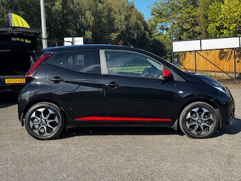 Used Toyota AYGO 2020 for sale - 76259976: Photo 2