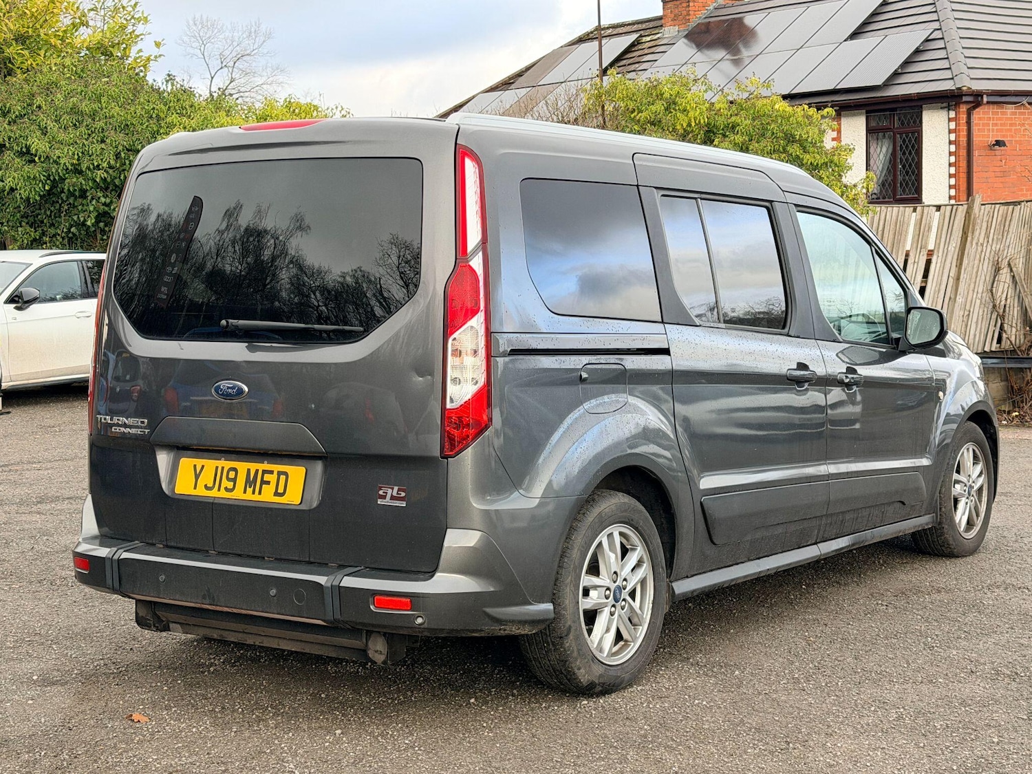 Used Ford Grand Tourneo Connect 2019 for sale - 77559044: Photo 4