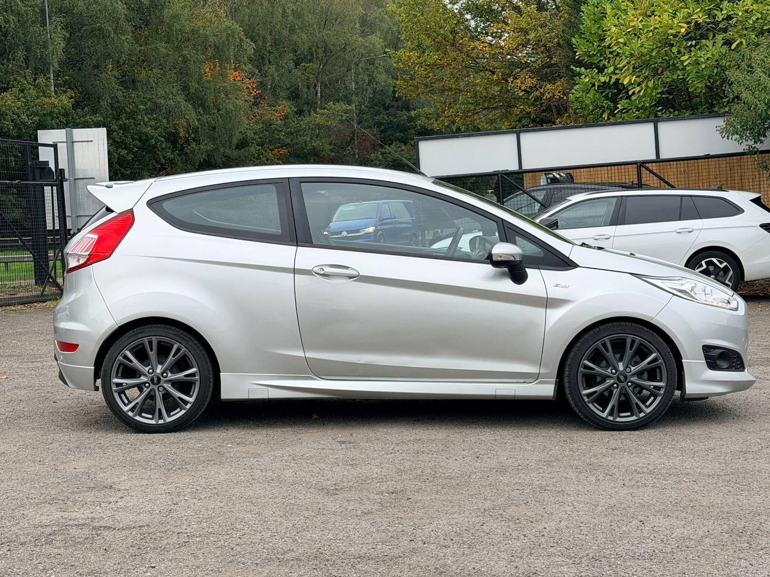 Used Ford Fiesta 2017 for sale - 76259402: Photo 3