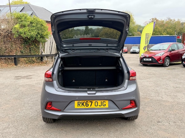 Used Hyundai i20 2017 for sale - 76260395: Photo 14
