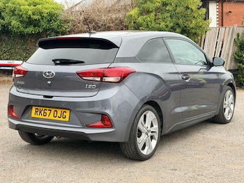Used Hyundai i20 2017 for sale - 76260395: Photo 4