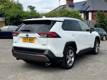 Used Toyota RAV4 2021 for sale - 76218872: Photo