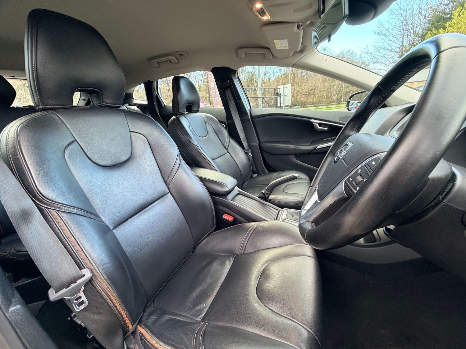 Used Volvo V40 Cross Country for sale - 77425558: Photo 18