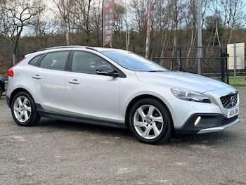 Used Volvo V40 Cross Country 2015 for sale - 77425558: Photo
