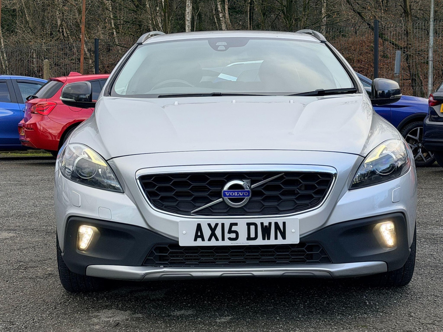 Used Volvo V40 Cross Country for sale - 77425558: Photo 2
