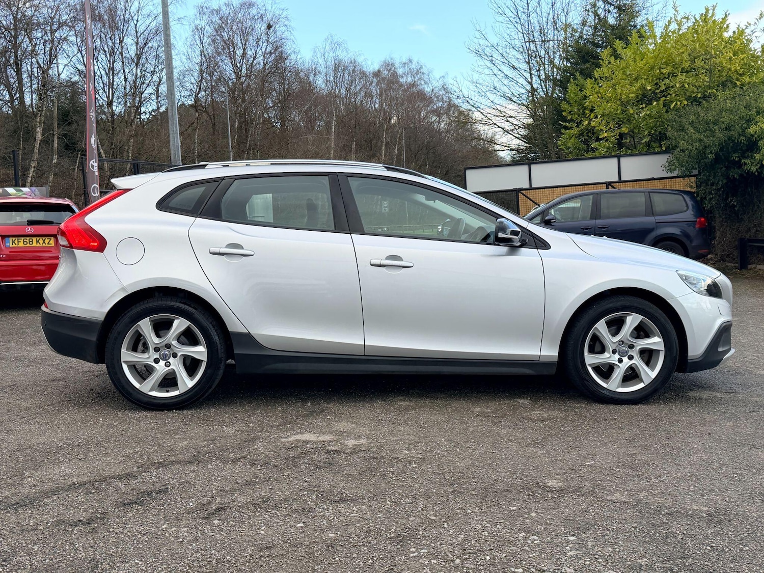 Used Volvo V40 Cross Country for sale - 77425558: Photo 3
