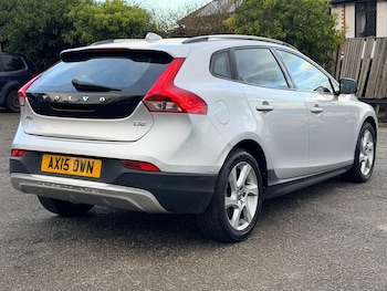 Used Volvo V40 Cross Country 2015 for sale - 77425558: Photo