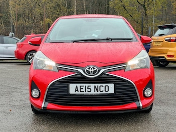 Used Toyota Yaris 2015 for sale - 76765226: Photo
