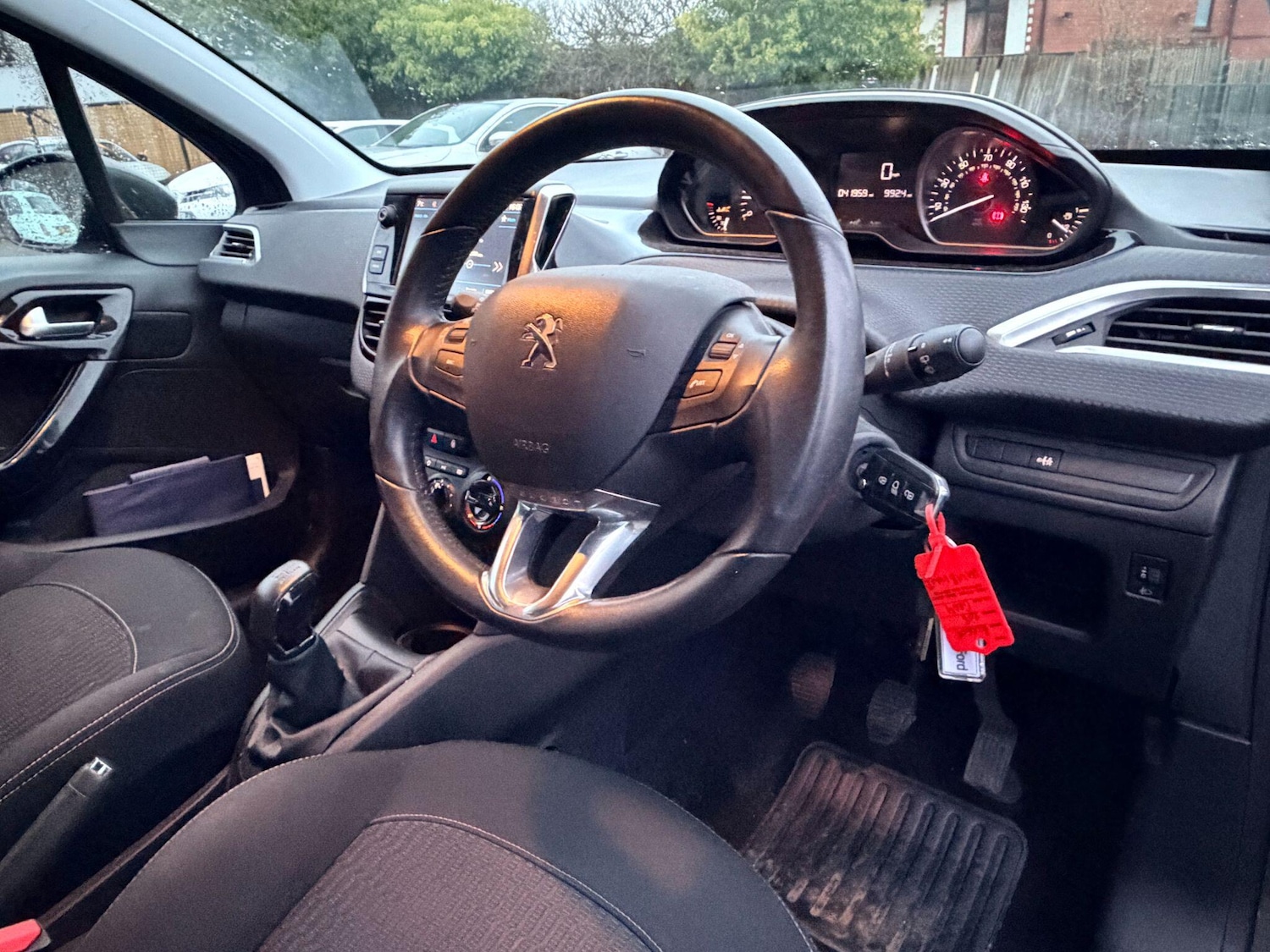 Used Peugeot 208 2018 for sale - 77291295: Photo 18