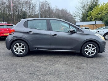 Used Peugeot 208 2018 for sale - 77291295: Photo