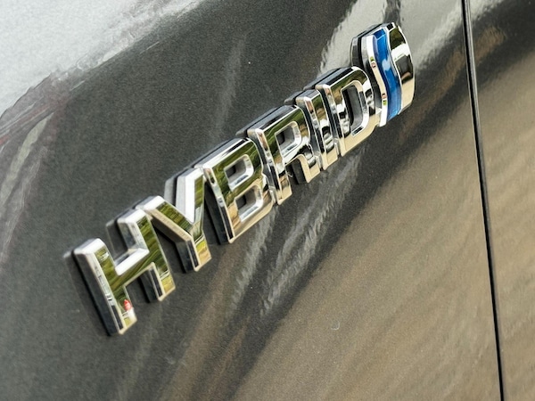 Used Toyota RAV4 2018 for sale - 76260299: Photo 11