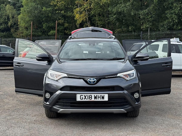 Used Toyota RAV4 2018 for sale - 76260299: Photo 12