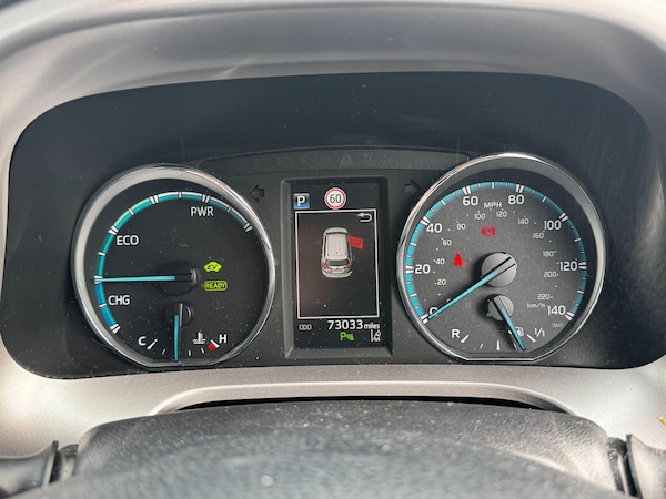 Used Toyota RAV4 2018 for sale - 76260299: Photo 25