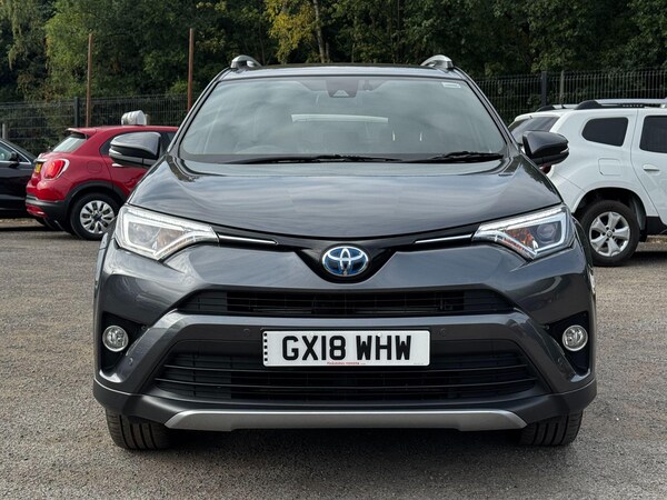 Used Toyota RAV4 2018 for sale - 76260299: Photo 2