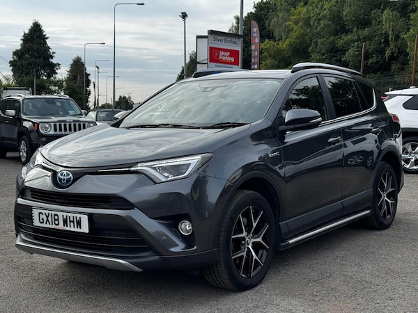 Used Toyota RAV4 2018 for sale - 76260299: Photo 8