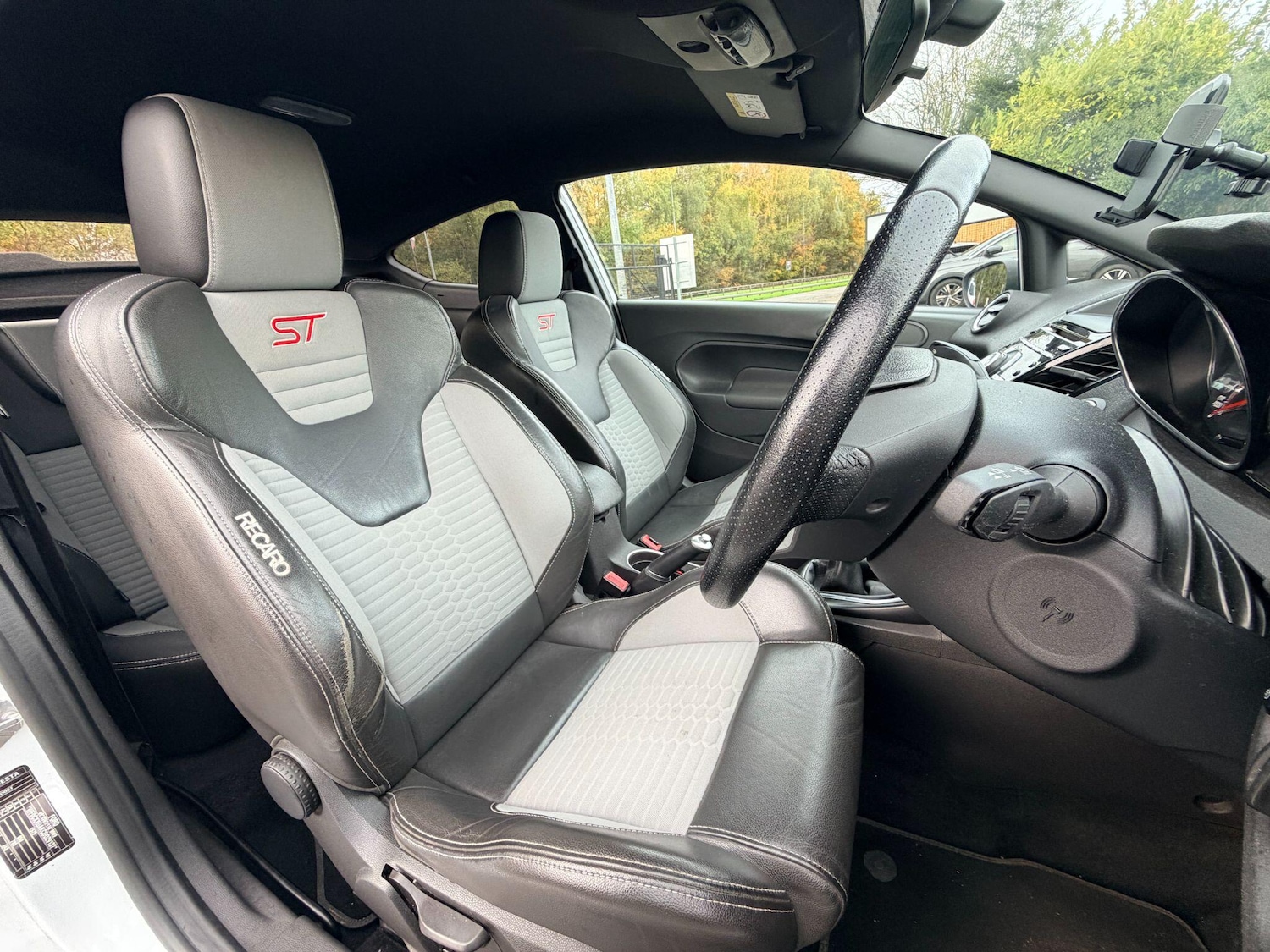 Used Ford Fiesta 2013 for sale - 76440461: Photo 16