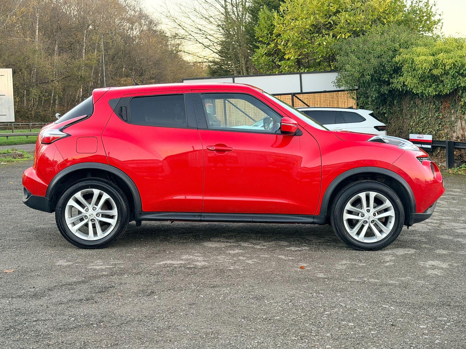 Used Nissan Juke for sale - 76700688: Photo 2