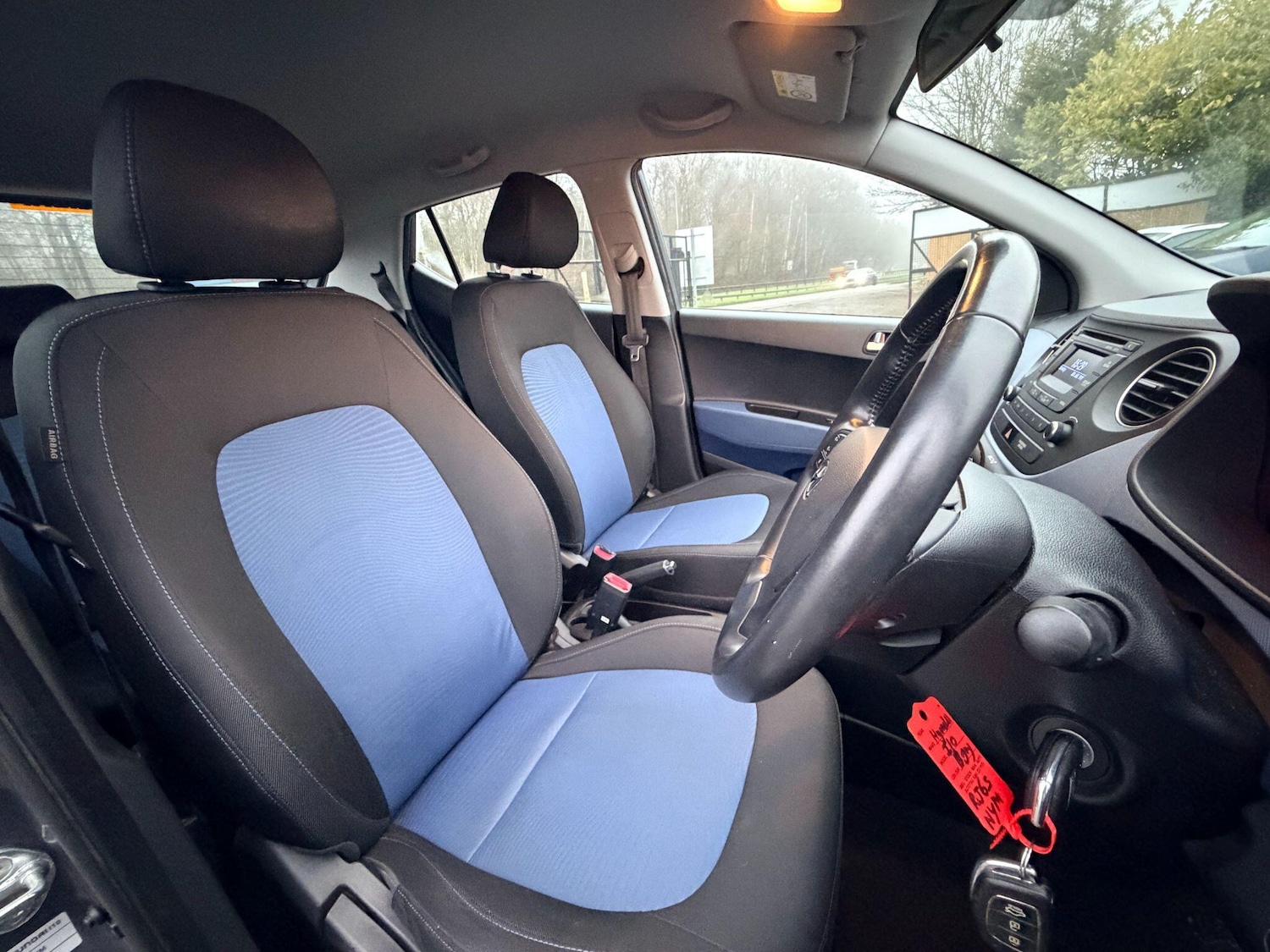 Used Hyundai i10 2015 for sale - 77376268: Photo 17