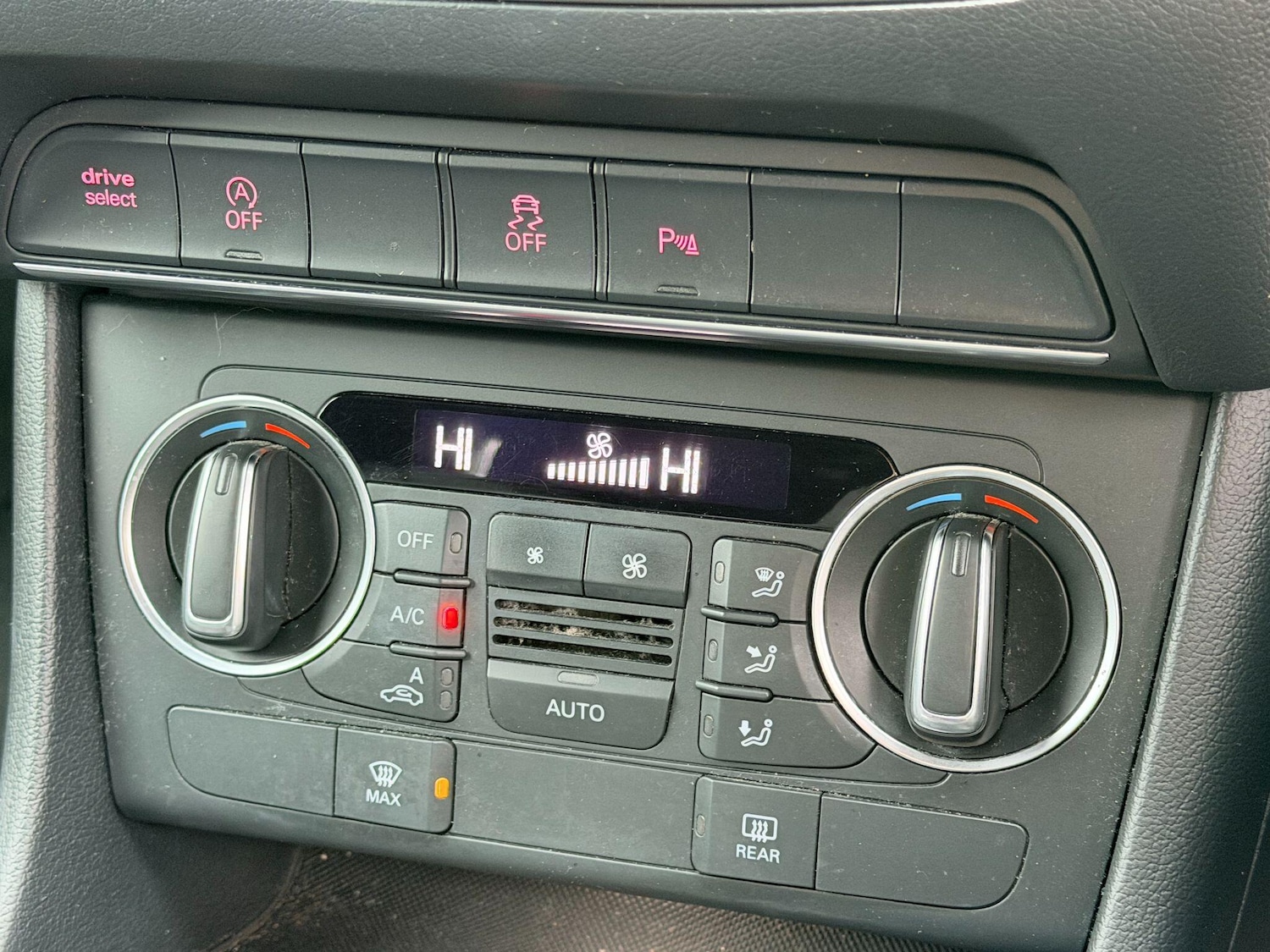 Used Audi Q3 2018 for sale - 77455633: Photo 20