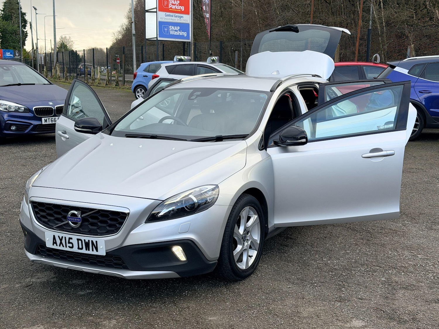 Used Volvo V40 2015 for sale - 77016752: Photo 13