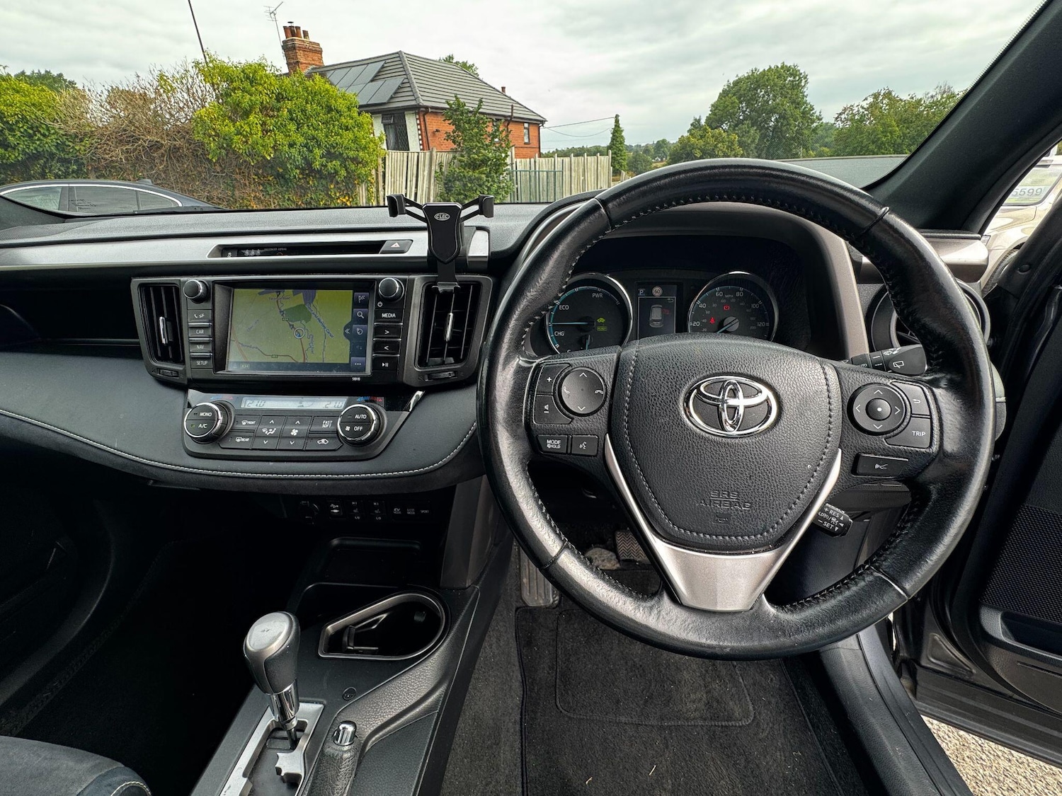 Used Toyota RAV4 2018 for sale - 77174795: Photo 24