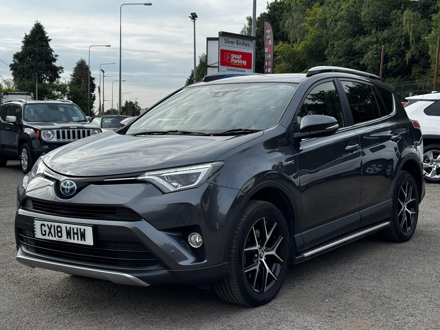 Used Toyota RAV4 2018 for sale - 77174795: Photo 8